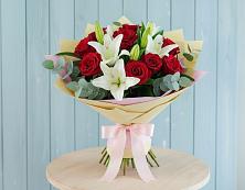 Букет цветов из:  Лилии и Розы в Гавердовский