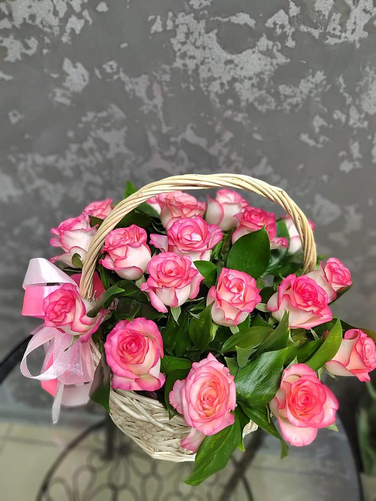 Цветочная композиция из Розы в корзине в Гавердовский