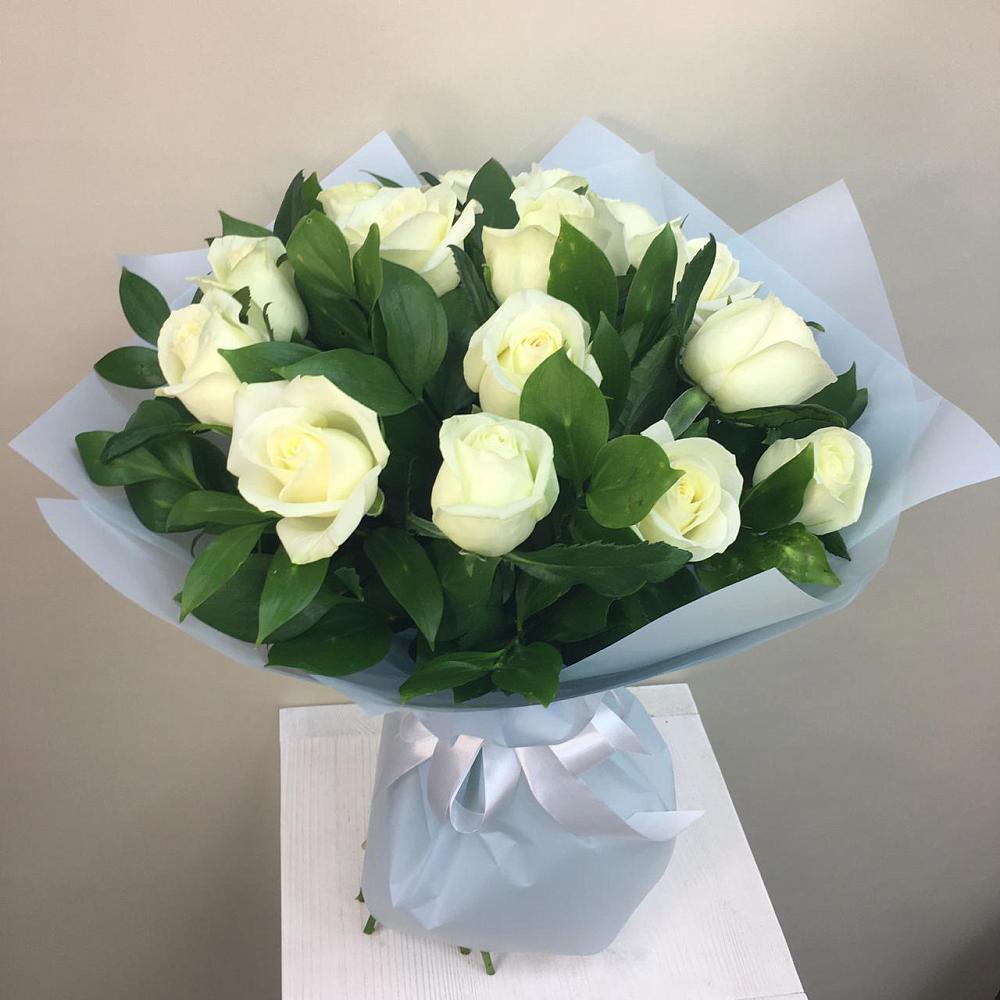 Букет 15 Белых роз Проуд в Гавердовский