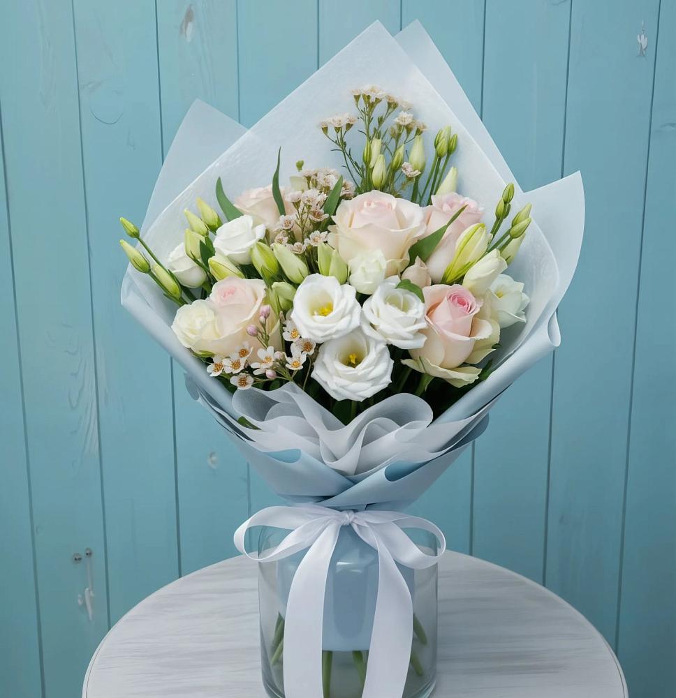 Букет цветов из: Розы и Лизиантусы в Гавердовский