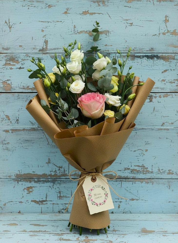 Букет цветов из: Розы и Лизиантусы в Гавердовский