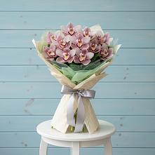 Букет цветов из:  Орхидеи и Розы в Гавердовский