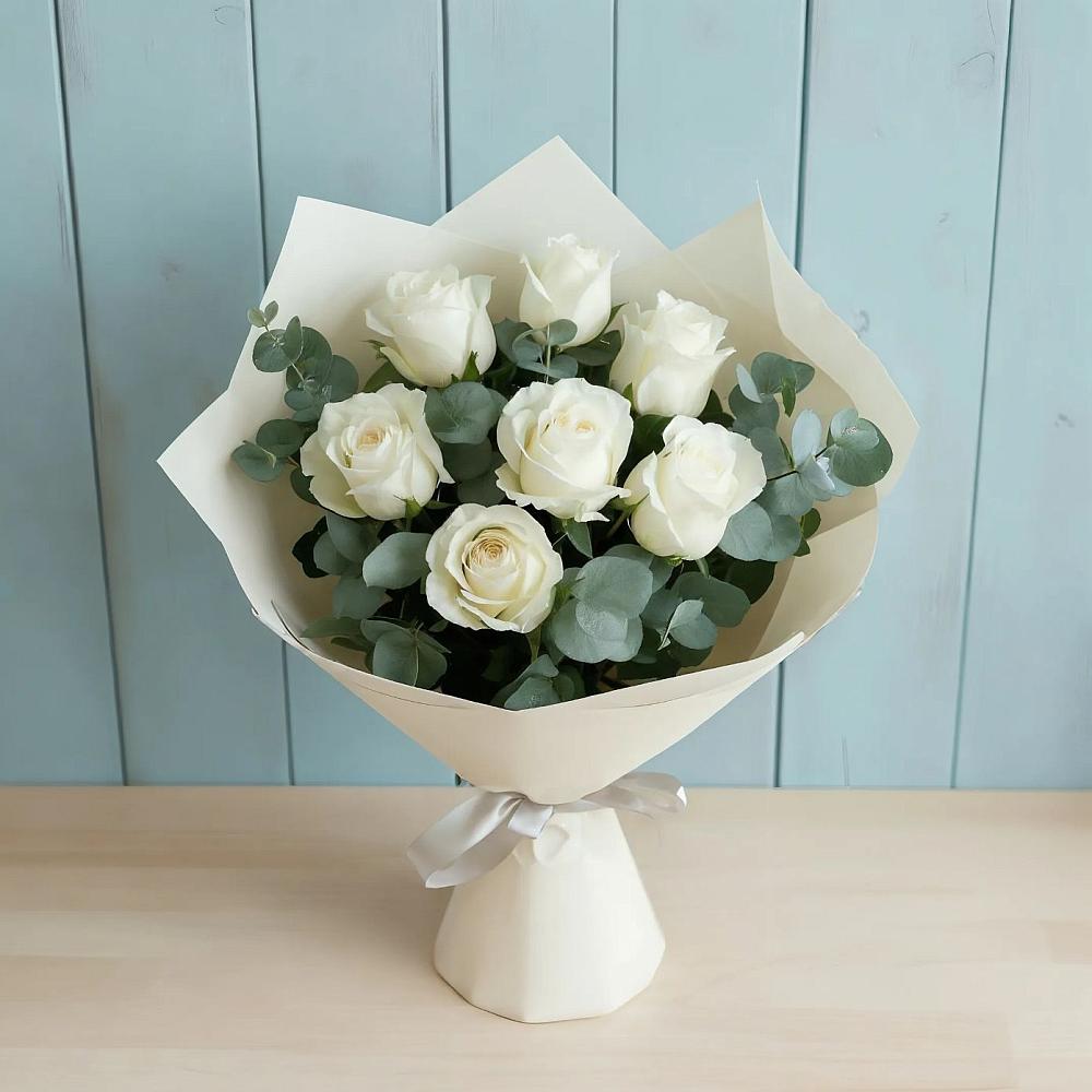 Букет Белые розы в Эвкалипте в Гавердовский