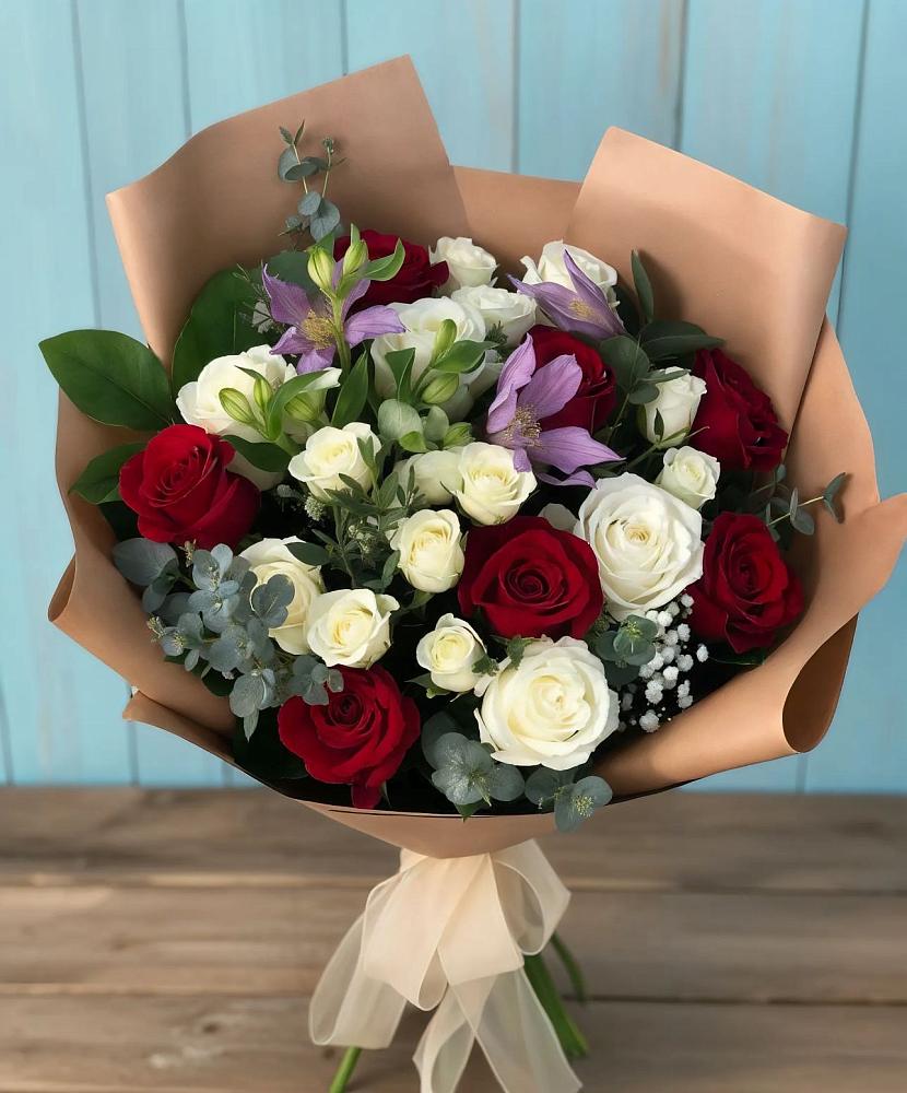 Букет цветов из: Розы и Альстромерии в Гавердовский